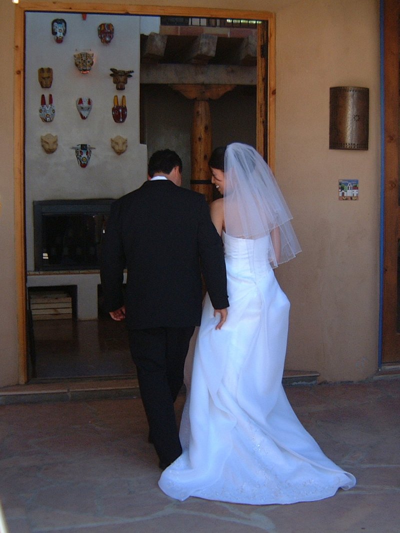 2004/06(June)/01(NM-Weekend)/02(Wedding)/800x600_2004-06-12 17-30-41.JPG
